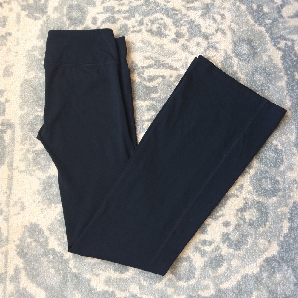 NWOT Gap yoga pants